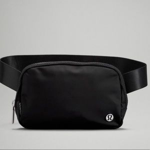 NWT Lululemon Belt Bag- BLACK